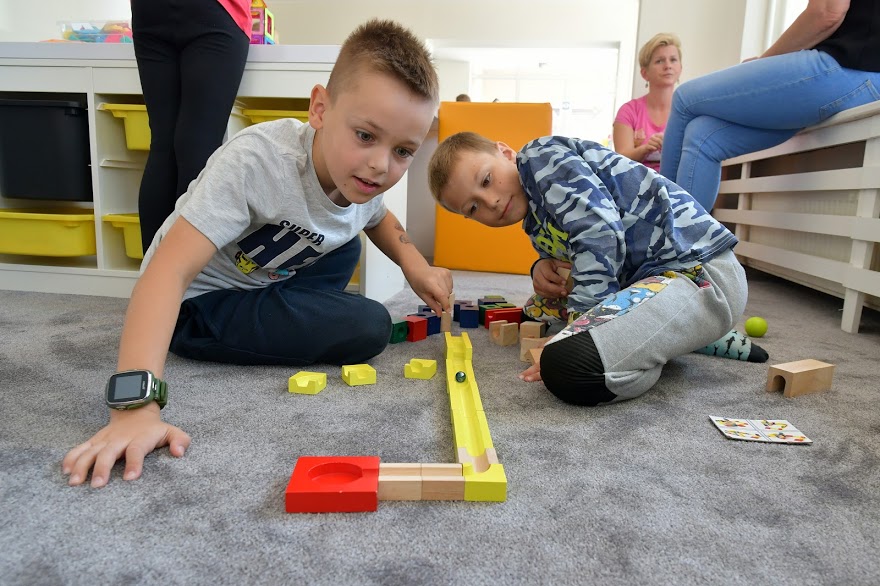 Dzieci z SDK Atrium zwiedzają Dolny Śląsk i bawią się
