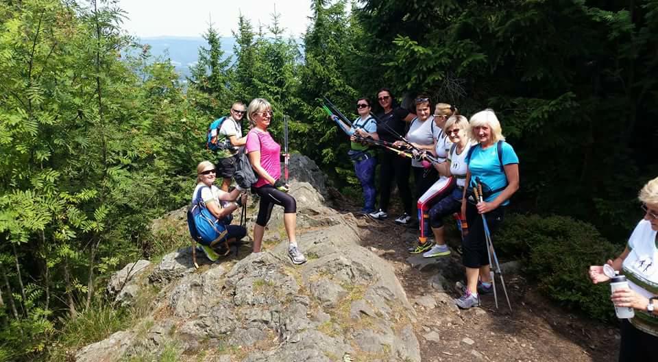 Drapiki i pasjonaci nordic walking na wspólnym wyjeździe