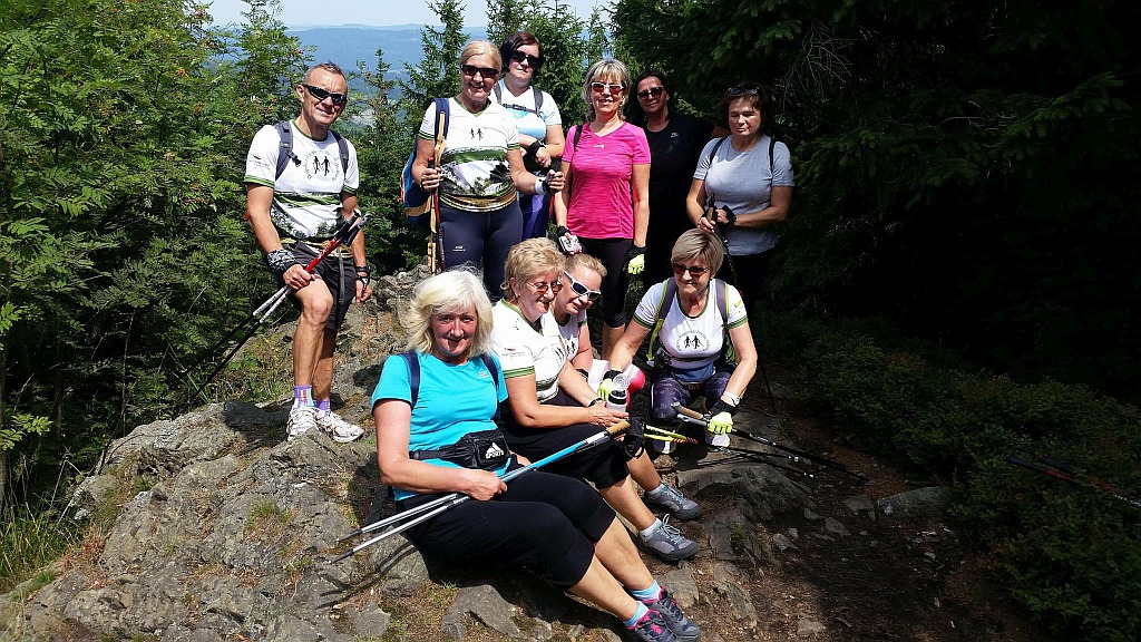 Drapiki i pasjonaci nordic walking na wspólnym wyjeździe