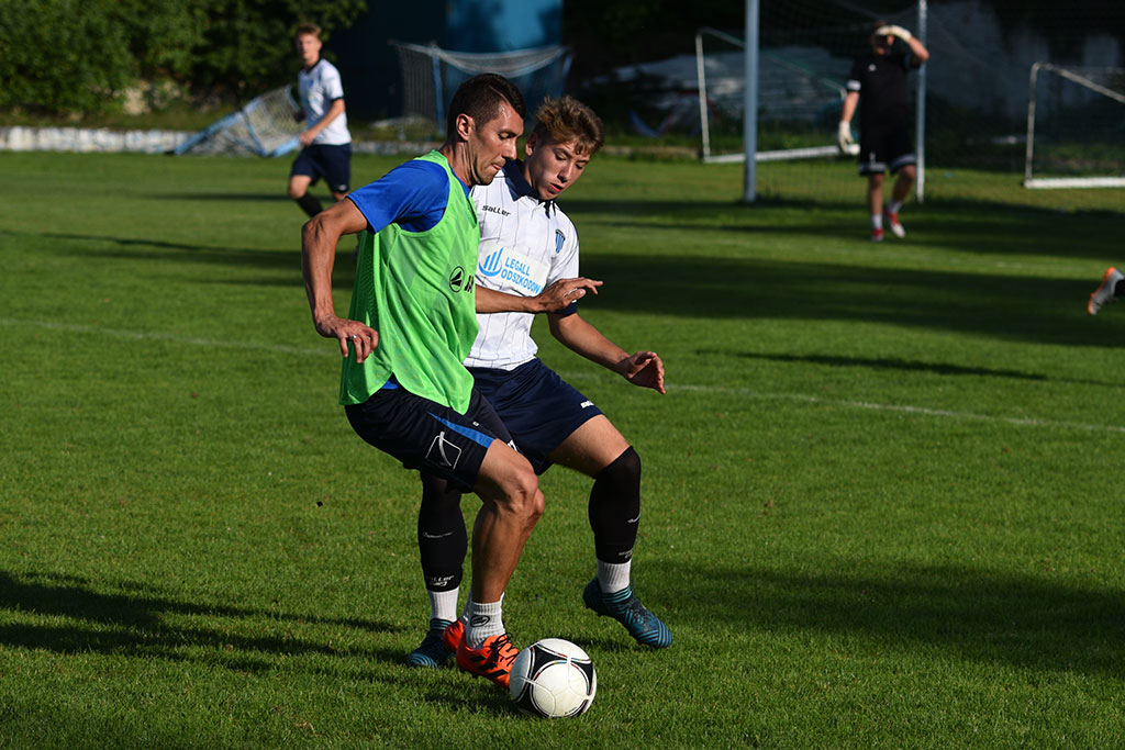 Konfeks rozegrał pierwszy letni sparing. 2:2 z GKS-em Męcinka