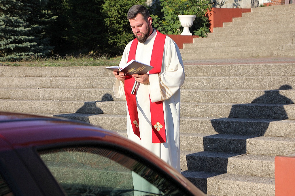W dzień Świętego Krzystofa poświęcili swoje auta        
