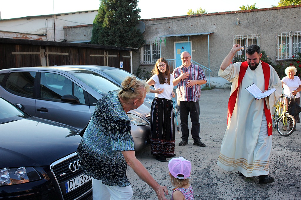 W dzień Świętego Krzystofa poświęcili swoje auta        
