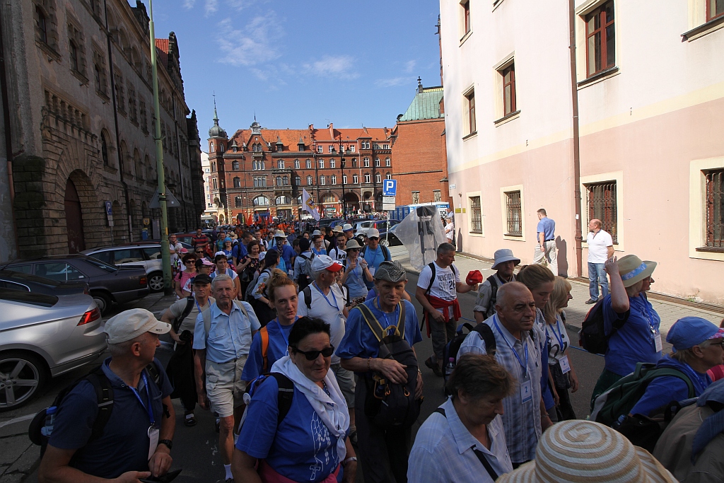 Pielgrzymi z Legnicy i regionu ruszyli w drogę na Jasną Górę