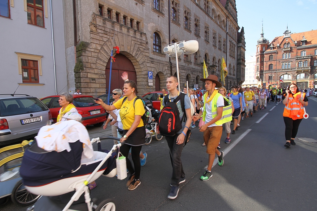 Pielgrzymi z Legnicy i regionu ruszyli w drogę na Jasną Górę