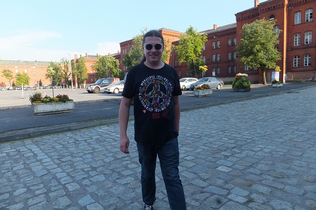 Pierwszy dzień Festiwalu Polskich Legend na dziedzińcu PWSZ