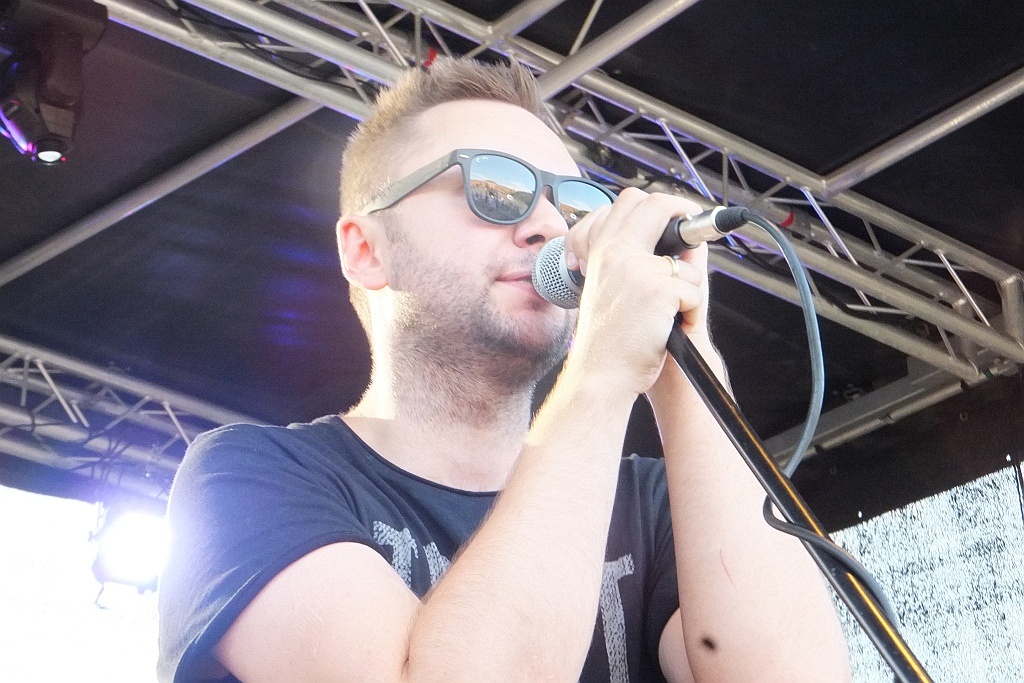 Pierwszy dzień Festiwalu Polskich Legend na dziedzińcu PWSZ
