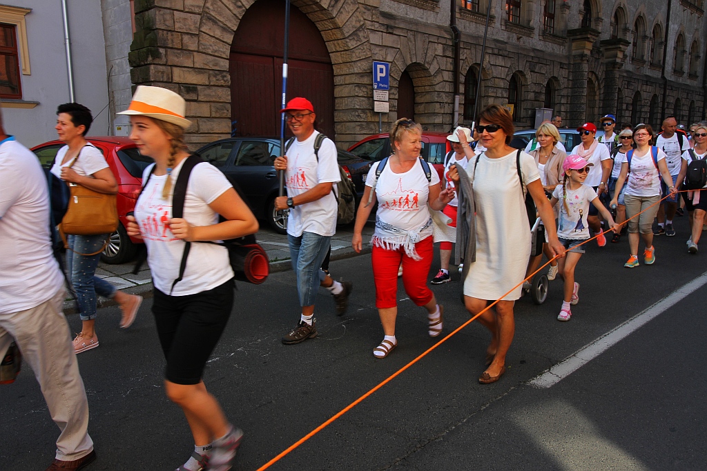 Pielgrzymi z Legnicy i regionu ruszyli w drogę na Jasną Górę