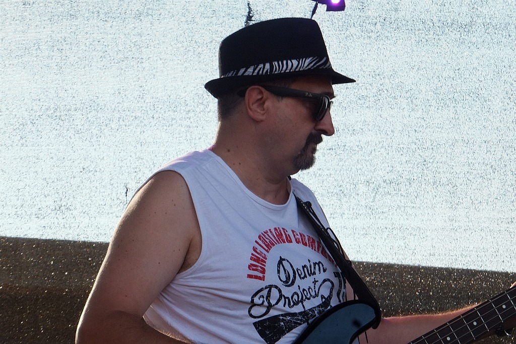 Pierwszy dzień Festiwalu Polskich Legend na dziedzińcu PWSZ