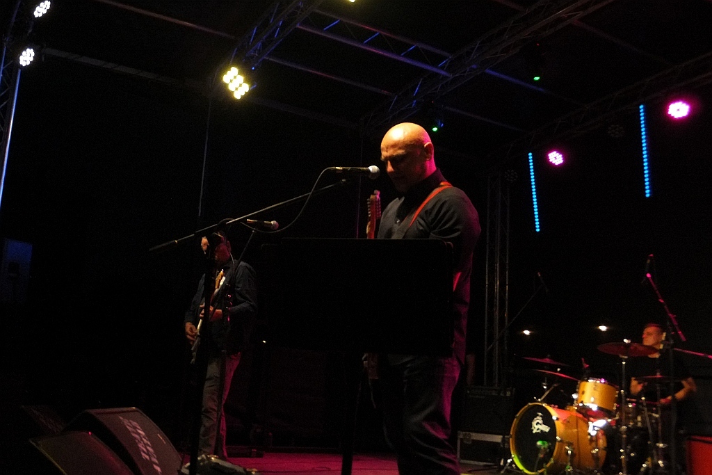 Pierwszy dzień Festiwalu Polskich Legend na dziedzińcu PWSZ