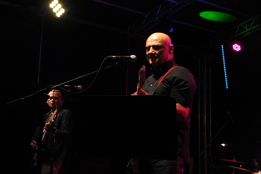 Pierwszy dzień Festiwalu Polskich Legend na dziedzińcu PWSZ