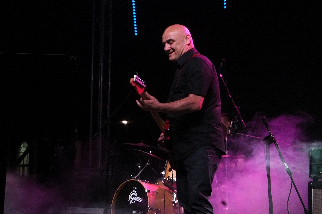 Pierwszy dzień Festiwalu Polskich Legend na dziedzińcu PWSZ