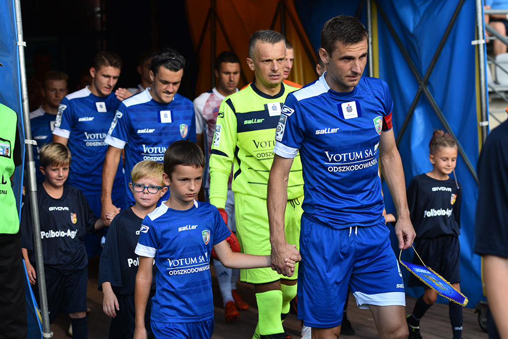 Górnik Zabrze zdobył Legnicę. Domowa porażka piłkarzy Miedzi
