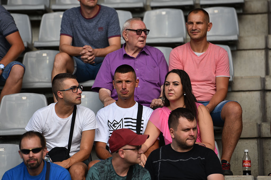 5,5 tysiąca kibiców na meczu Miedź Legnica - Górnik Zabrze