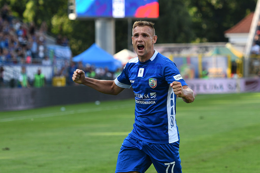Górnik Zabrze zdobył Legnicę. Domowa porażka piłkarzy Miedzi