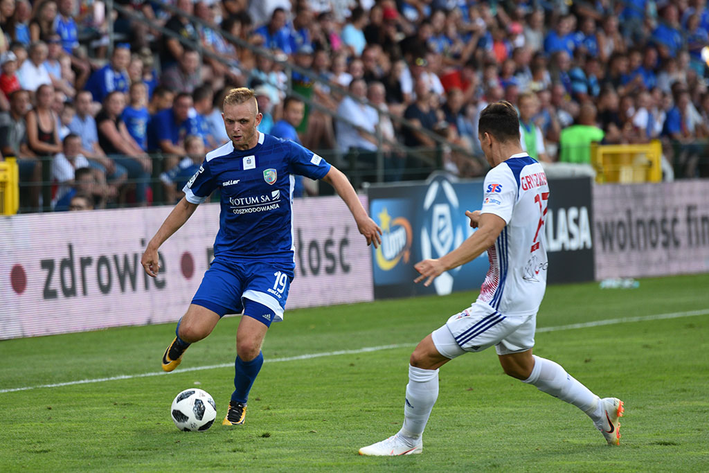 Górnik Zabrze zdobył Legnicę. Domowa porażka piłkarzy Miedzi