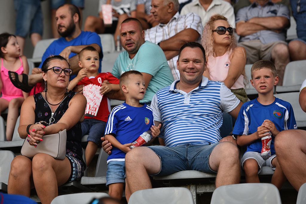 5,5 tysiąca kibiców na meczu Miedź Legnica - Górnik Zabrze