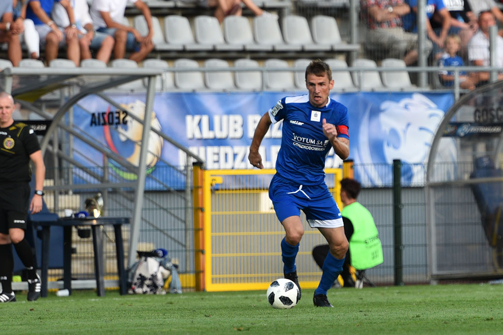 Górnik Zabrze zdobył Legnicę. Domowa porażka piłkarzy Miedzi