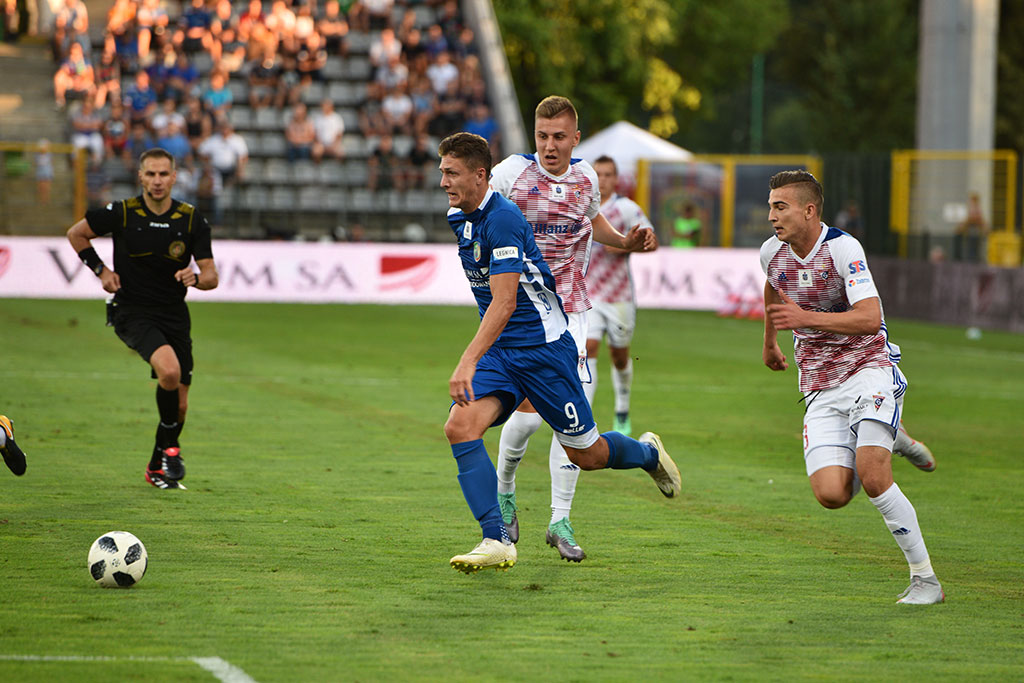 Górnik Zabrze zdobył Legnicę. Domowa porażka piłkarzy Miedzi