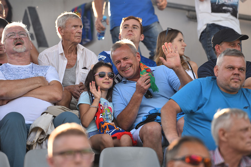 5,5 tysiąca kibiców na meczu Miedź Legnica - Górnik Zabrze