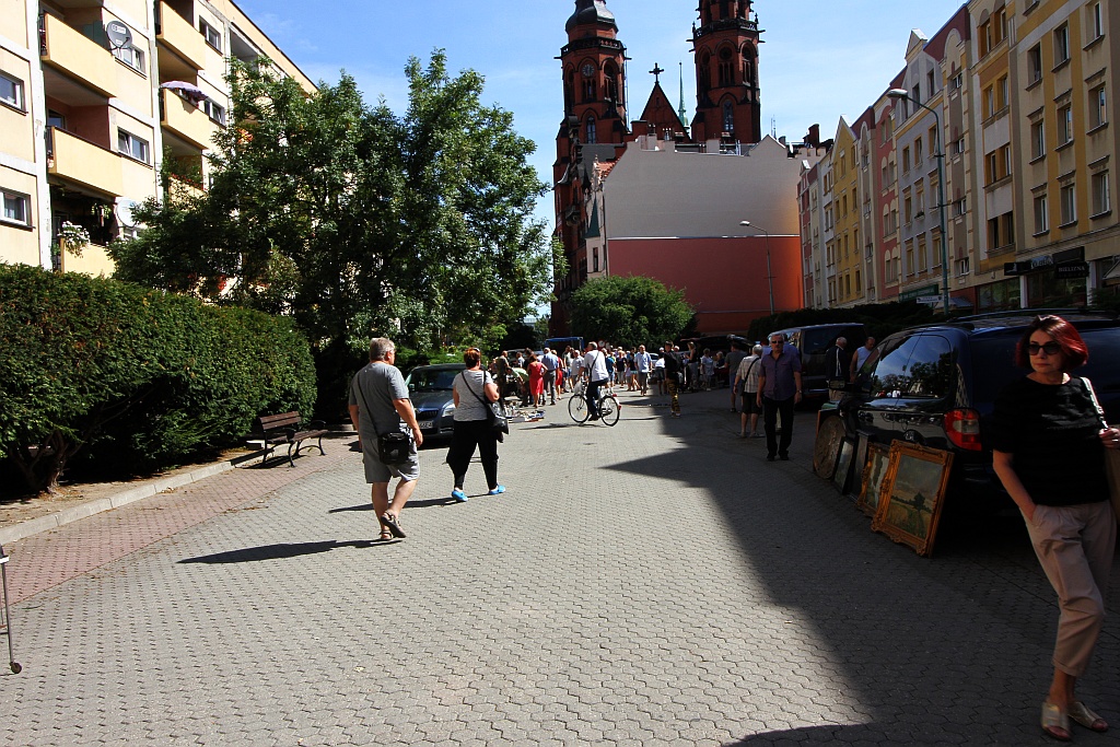 Jubileuszowy rok Jarmarku Staroci w legnickim rynku