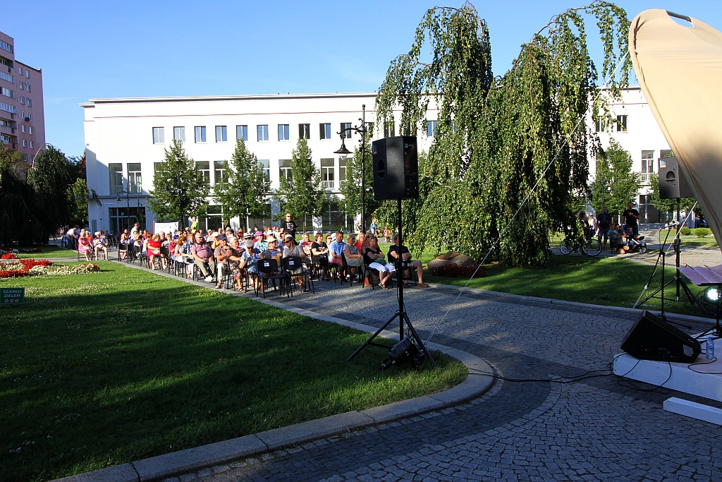 Niedzielny koncert na Skwerze Powstańców Wielkopolskich