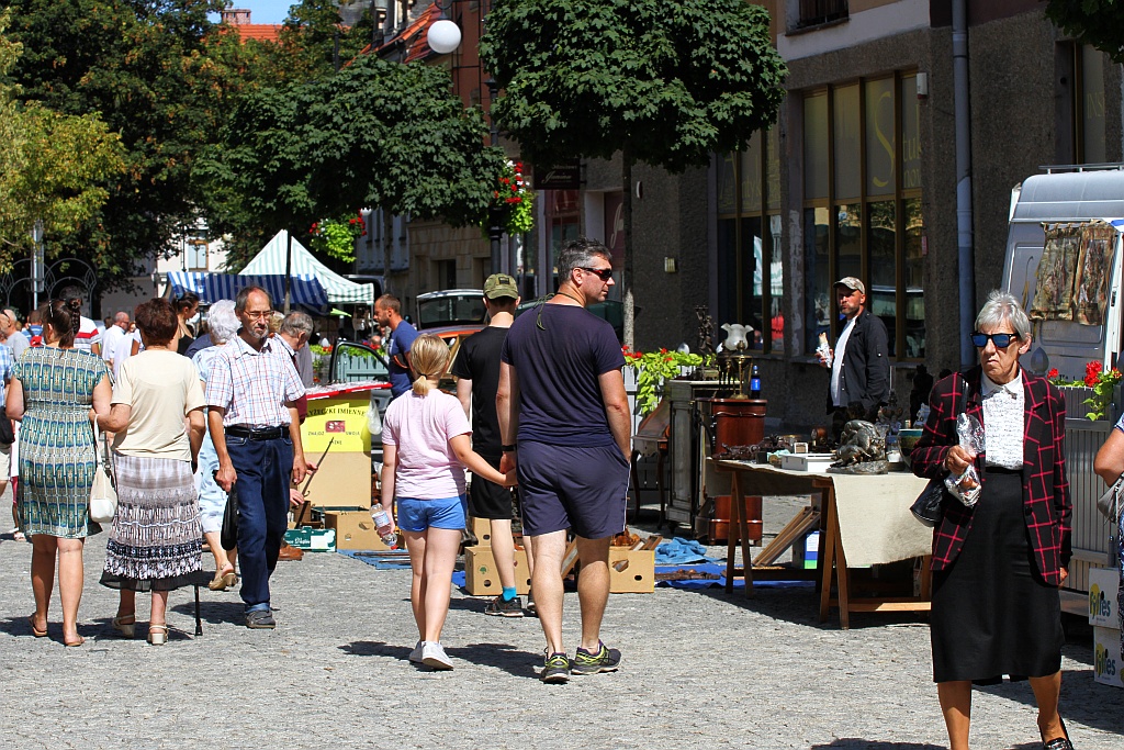 Jubileuszowy rok Jarmarku Staroci w legnickim rynku