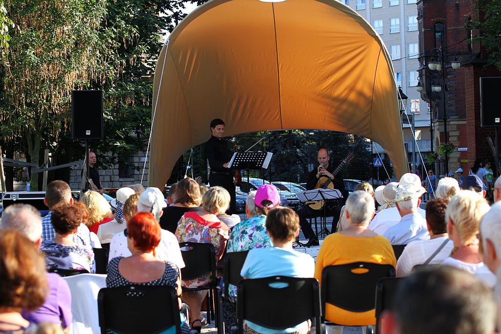 Niedzielny koncert na Skwerze Powstańców Wielkopolskich