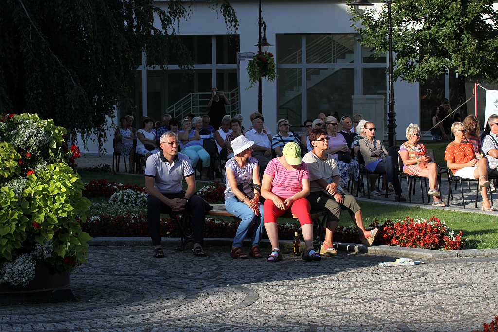 Niedzielny koncert na Skwerze Powstańców Wielkopolskich