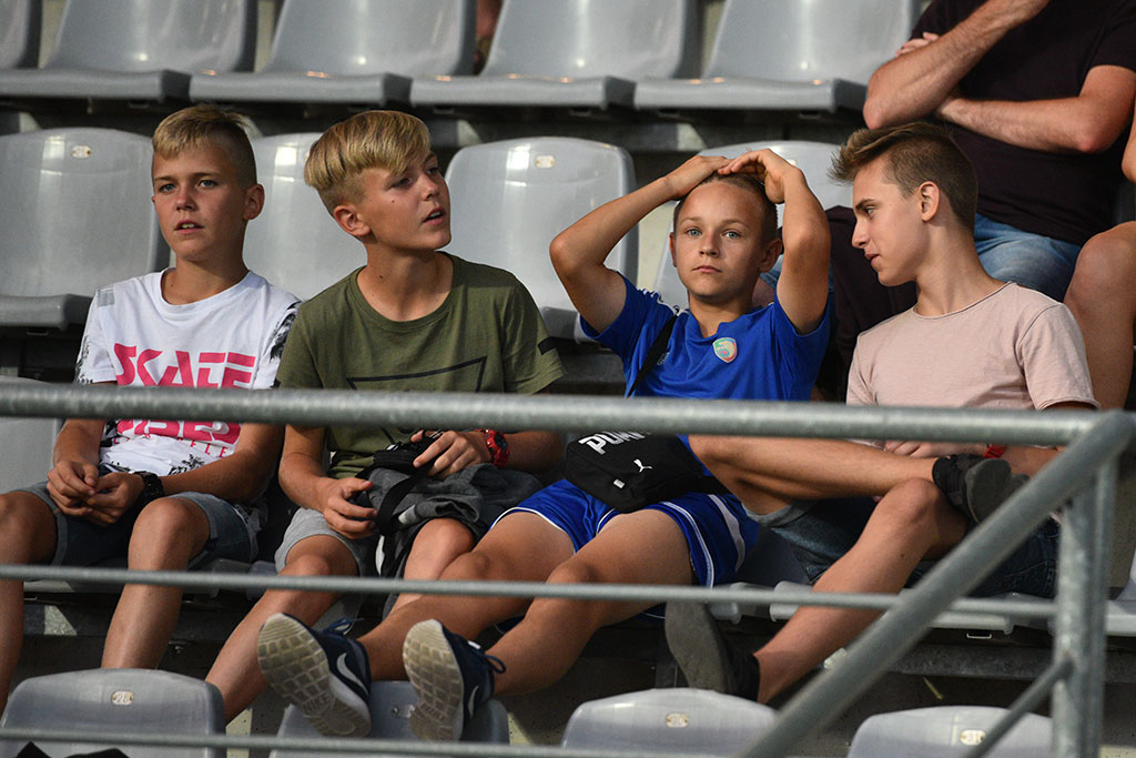 Ponad 5 tysięcy widzów na meczu Miedź Legnica - Korona Kielce