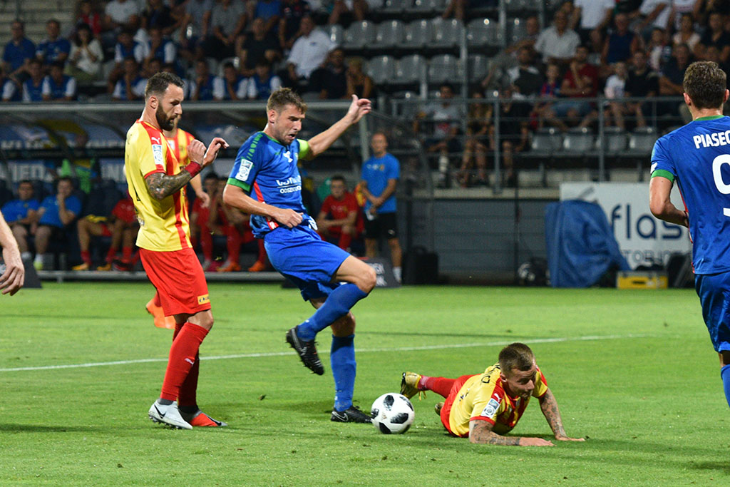Miedź Legnica na remis z Koroną Kielce - fotorelacja z meczu (1)