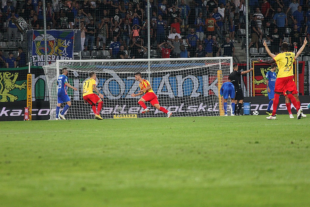 Miedź Legnica na remis z Koroną Kielce - fotorelacja z meczu (2)