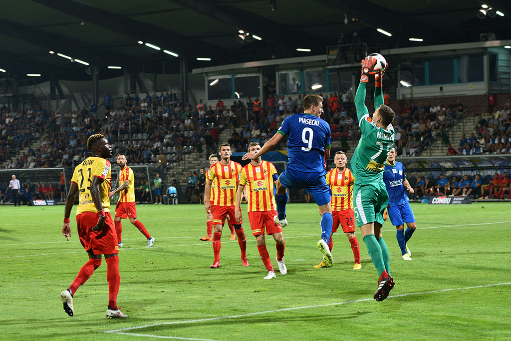 Miedź Legnica na remis z Koroną Kielce - fotorelacja z meczu (1)