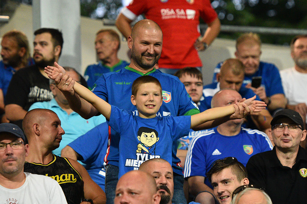 Ponad 5 tysięcy widzów na meczu Miedź Legnica - Korona Kielce