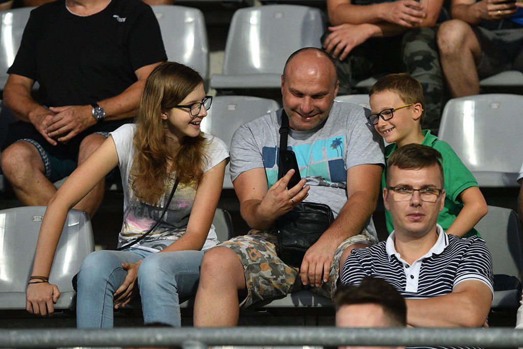 Ponad 5 tysięcy widzów na meczu Miedź Legnica - Korona Kielce
