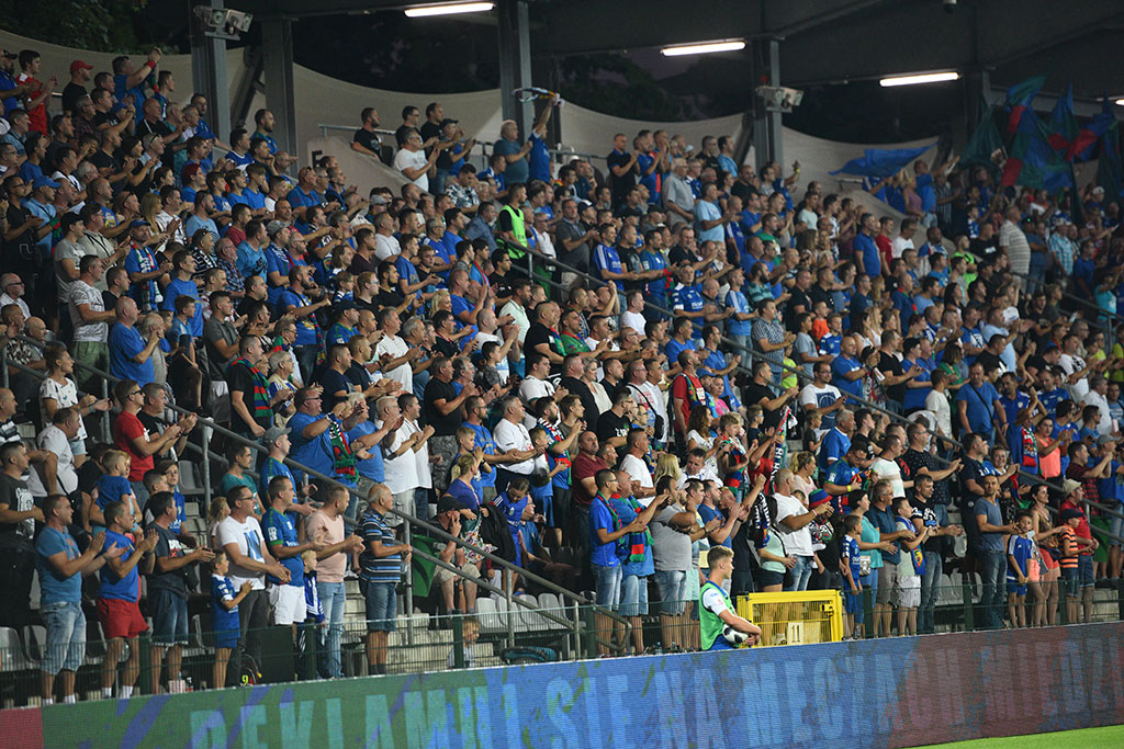 Ponad 5 tysięcy widzów na meczu Miedź Legnica - Korona Kielce