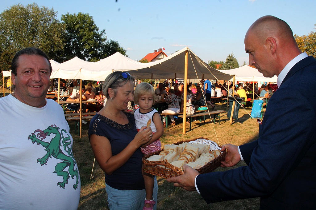 W Nowej Wsi Legnickiej mieszkańcy świętowali na 19. jarmarku