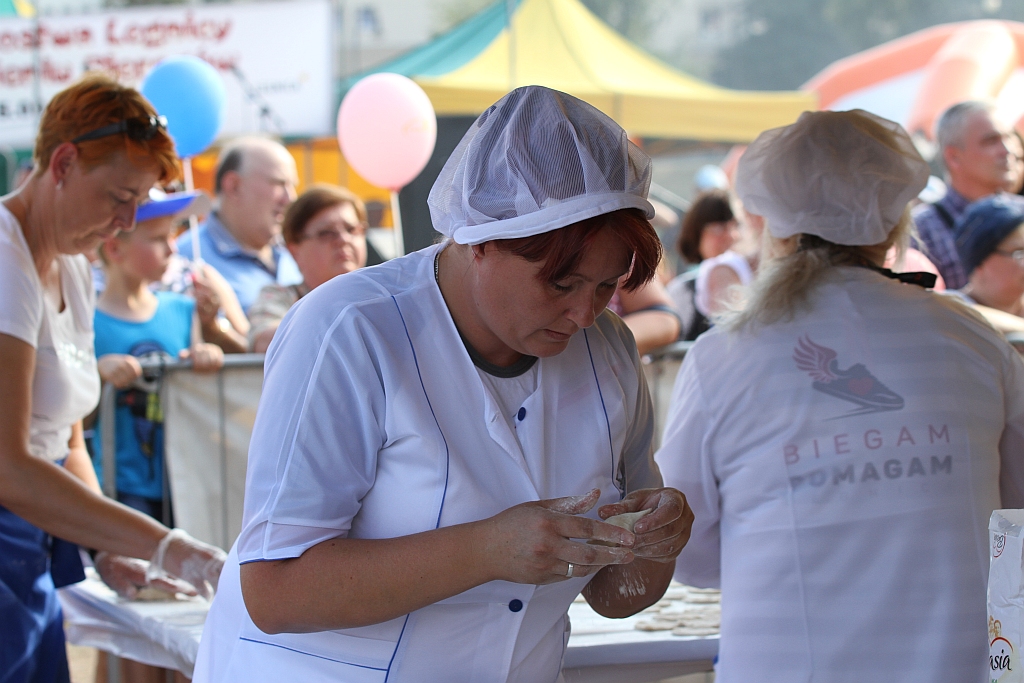 Ewa Tuchto tegoroczną mistrzynią w lepieniu pierogów