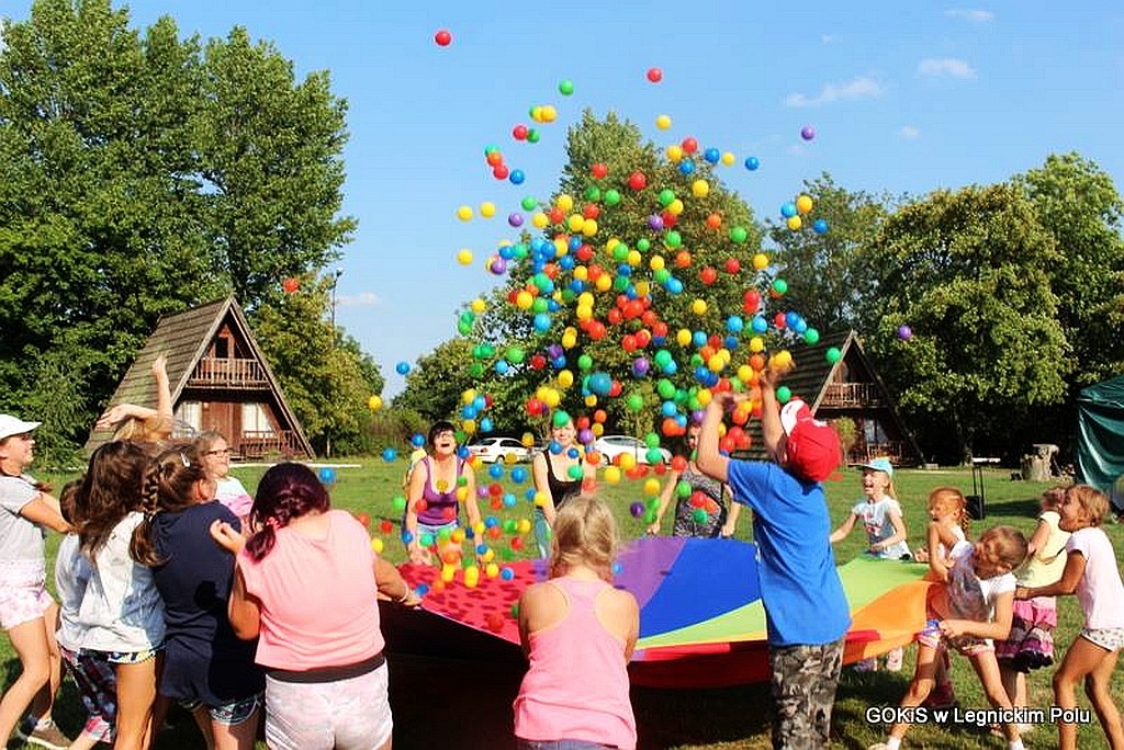 Niezapomniane „Wakacje z GOKiS – em” w Legnickim Polu
