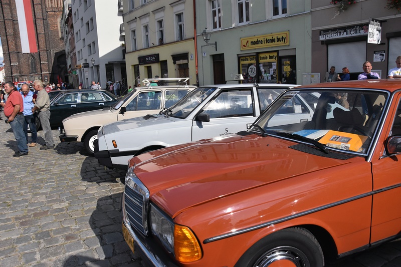III Rajd Zlot Pojazdów Zabytkowych w Chojnowie