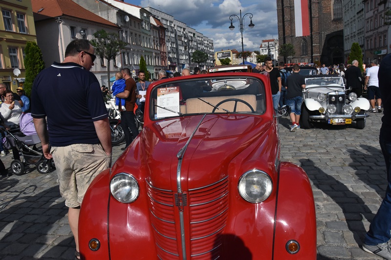 III Rajd Zlot Pojazdów Zabytkowych w Chojnowie