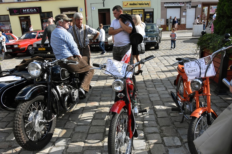III Rajd Zlot Pojazdów Zabytkowych w Chojnowie