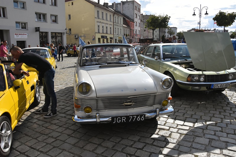 III Rajd Zlot Pojazdów Zabytkowych w Chojnowie