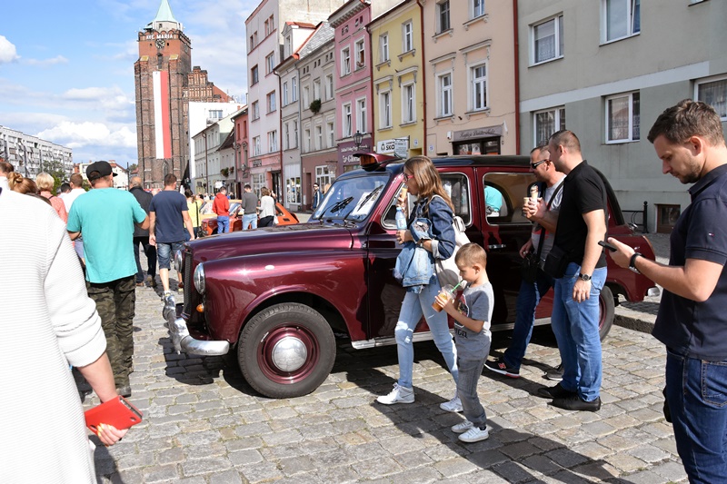 III Rajd Zlot Pojazdów Zabytkowych w Chojnowie