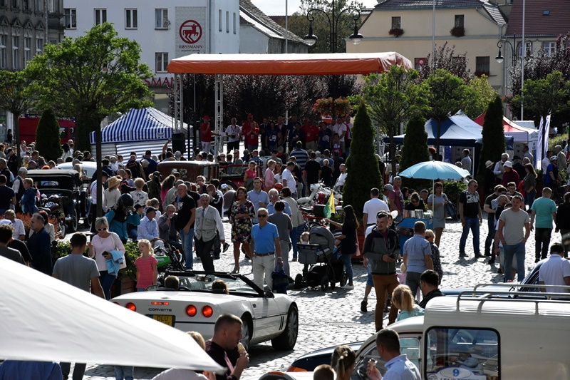 III Rajd Zlot Pojazdów Zabytkowych w Chojnowie