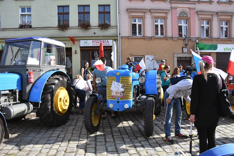 III Rajd Zlot Pojazdów Zabytkowych w Chojnowie