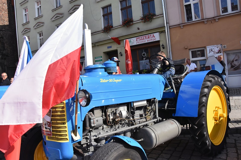 III Rajd Zlot Pojazdów Zabytkowych w Chojnowie