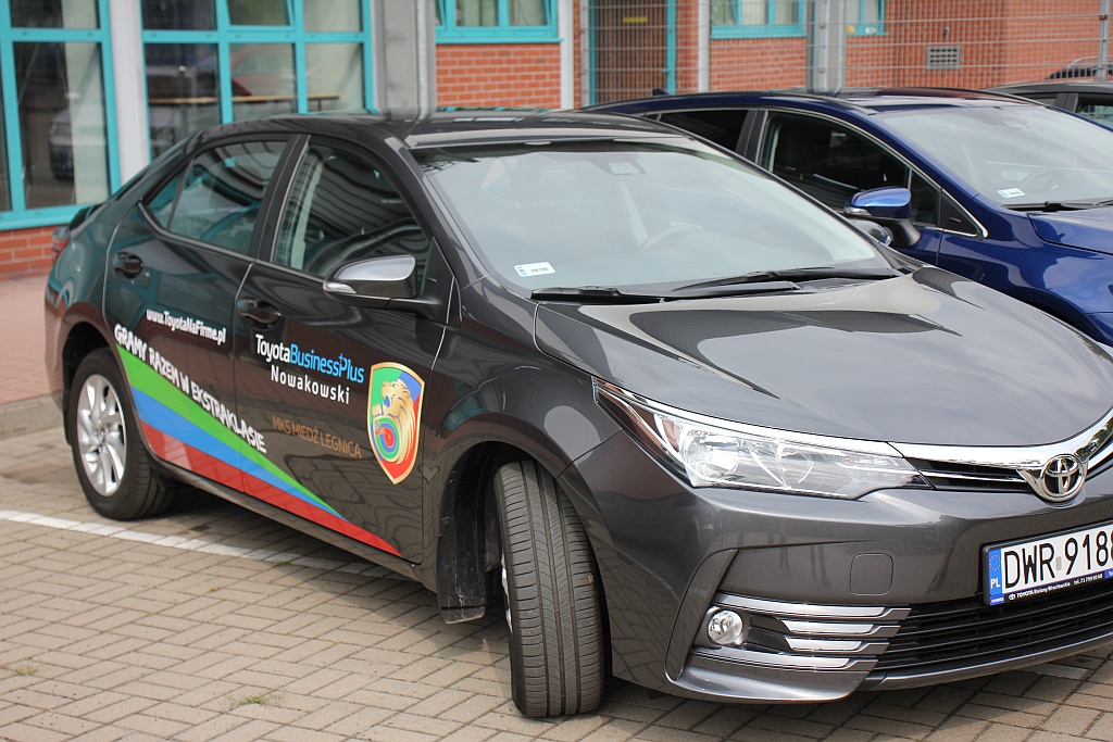 Toyota Nowakowski kolejnym sponsorem Miedzi Legnica