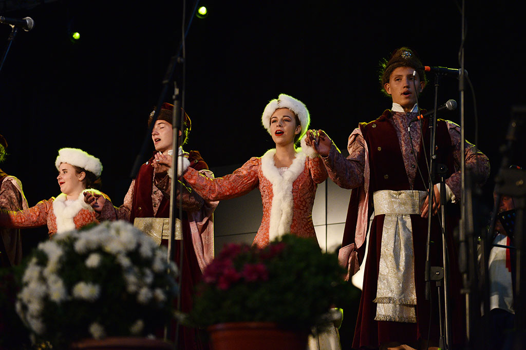 Miedziany tygiel kultur i tradycji w Akademii Rycerskiej