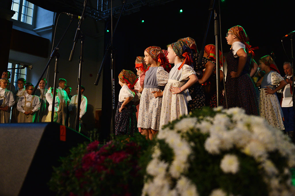 Miedziany tygiel kultur i tradycji w Akademii Rycerskiej