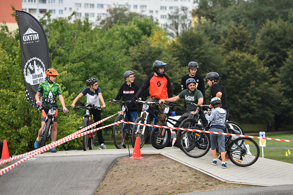 Wielkie święto rowerzystów odbywa się w  Parku Bielańskim